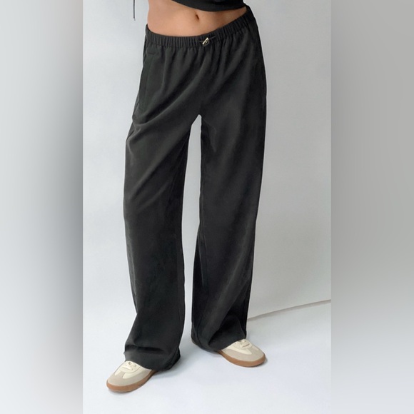 Zara Pants - ZARA Charcoal Pull-On Casual Pants Relaxed Straight Leg Elastic Waist XS